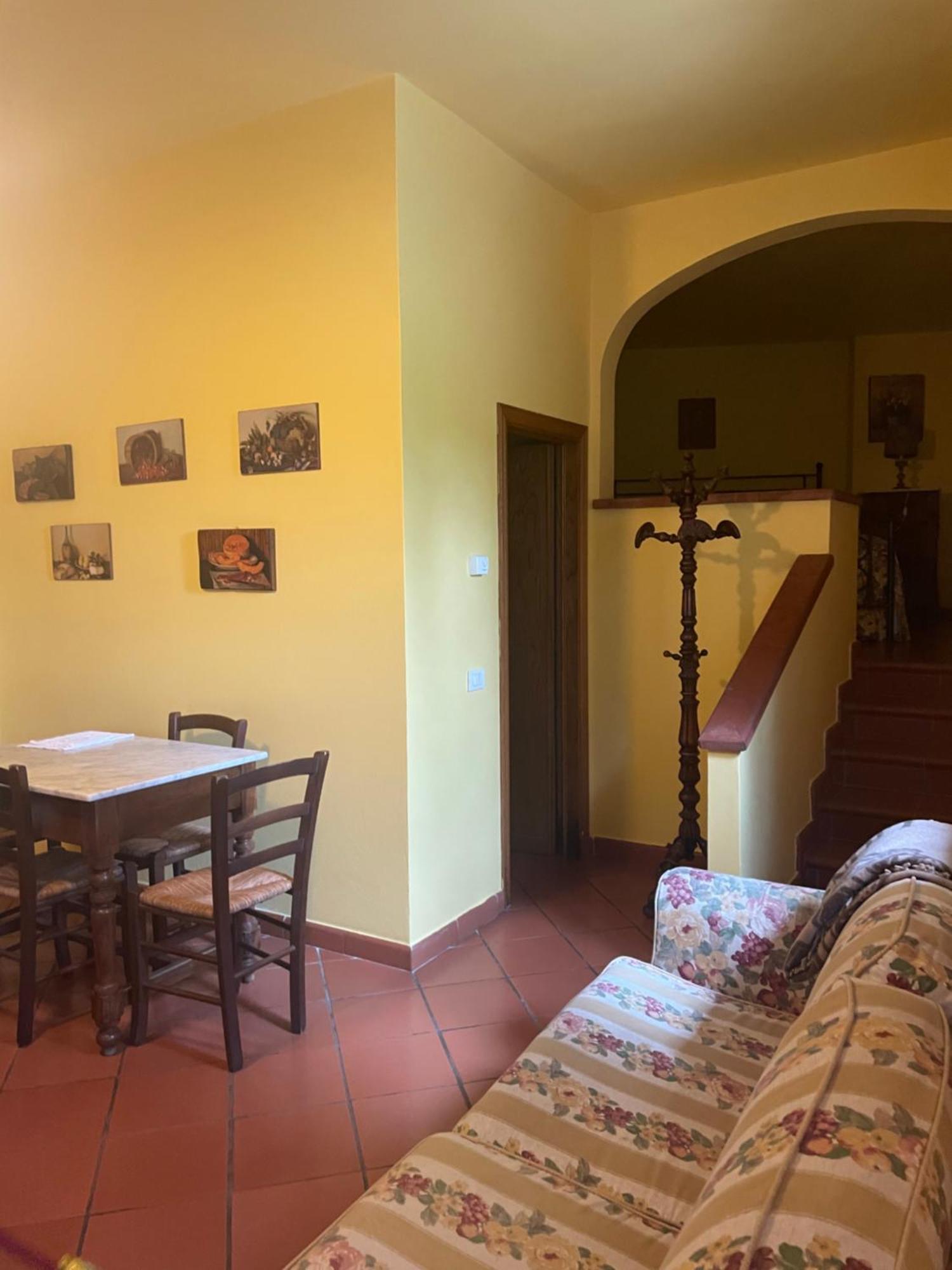 Le Casacce Case Per Vacanze Carmignano Luaran gambar