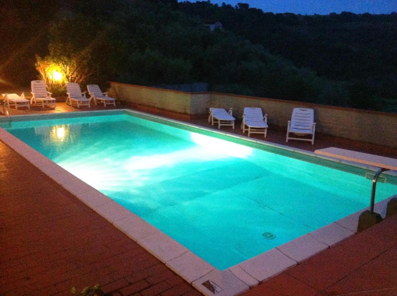 Le Casacce Case Per Vacanze Carmignano Luaran gambar